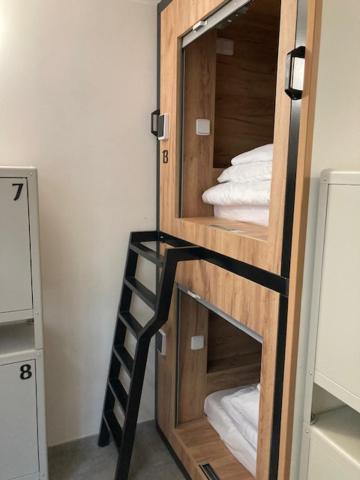 Capsule Hostel Andel Centre Spirit Praha Bagian luar foto
