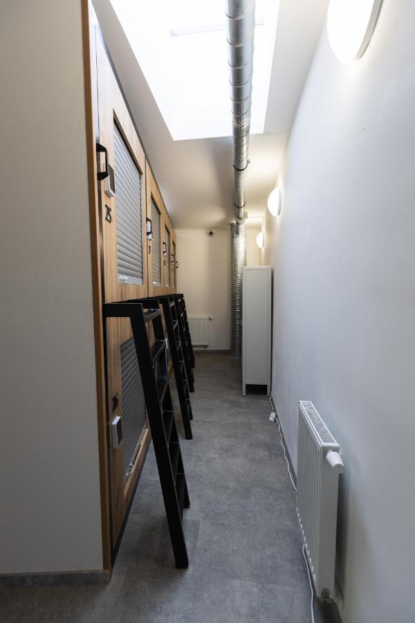 Capsule Hostel Andel Centre Spirit Praha Bagian luar foto