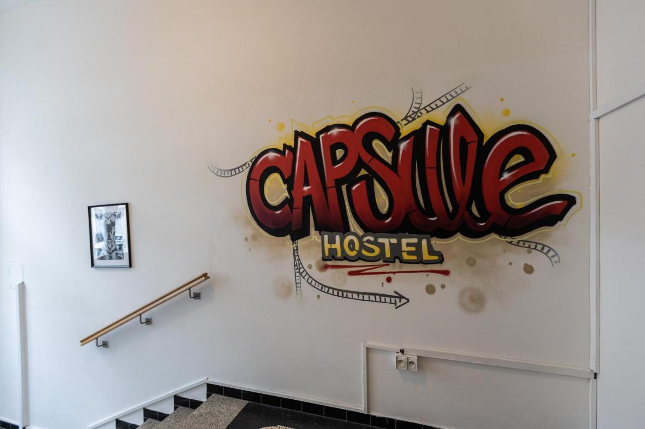 Capsule Hostel Andel Centre Spirit Praha Bagian luar foto
